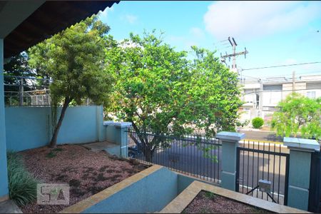 Casa à venda com 250m², 3 quartos e 2 vagasPátio