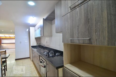 Casa à venda com 250m², 3 quartos e 2 vagasCozinha