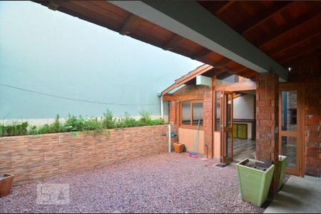 Casa à venda com 250m², 3 quartos e 2 vagasPátio