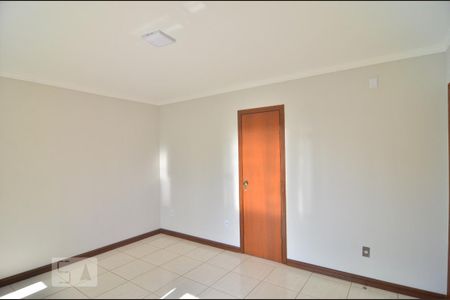 Casa à venda com 250m², 3 quartos e 2 vagasSuíte