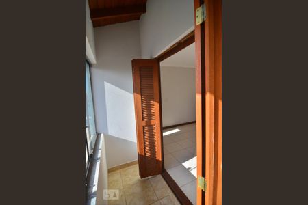 Sacada de casa à venda com 3 quartos, 250m² em Estância Velha, Canoas