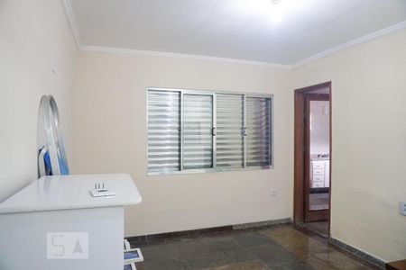 Casa à venda com 300m², 2 quartos e 2 vagasQuarto