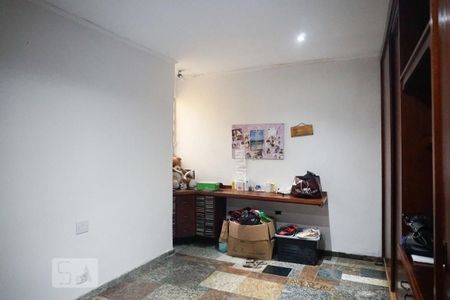 Casa à venda com 300m², 2 quartos e 2 vagasQuarto