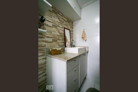 Apartamento à venda com 67m², 2 quartos e 1 vagaBanheiro