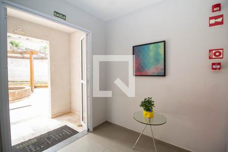Apartamento para alugar com 41m², 2 quartos e 1 vaga Apartamento para alugar com 41m², 2 quartos e 1 vagaHall social