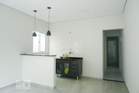 Sala/Cozinha de casa para alugar com 2 quartos, 49m² em Cidade Patriarca, São Paulo