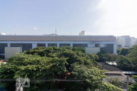 Vista Sala de apartamento à venda com 2 quartos, 64m² em Indianópolis, São Paulo