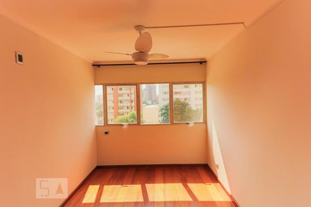 Quarto 1 de apartamento para alugar com 2 quartos, 80m² em Vila Pirajussara, São Paulo