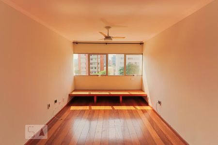 Sala de apartamento para alugar com 2 quartos, 80m² em Vila Pirajussara, São Paulo