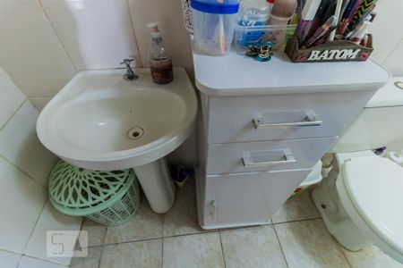 Casa à venda com 200m², 3 quartos e 1 vagaDetalhe banheiro