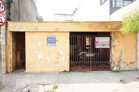 Casa à venda com 210m², 2 quartos e 2 vagasFachada