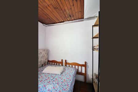 Casa à venda com 210m², 2 quartos e 2 vagasQuarto Edícula 