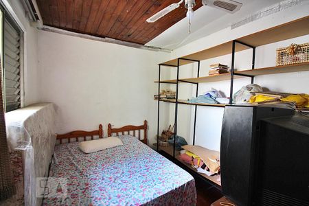 Casa à venda com 210m², 2 quartos e 2 vagasQuarto Edícula 