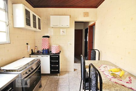 Casa à venda com 210m², 2 quartos e 2 vagasCozinha