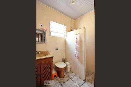 Casa à venda com 210m², 2 quartos e 2 vagasBanheiro Social