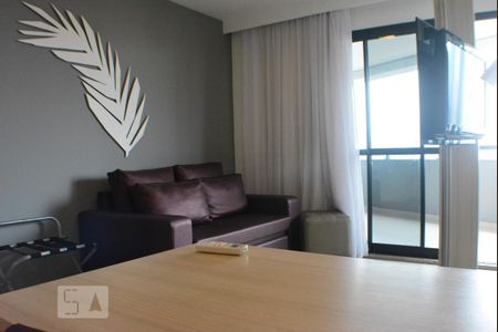 Studio de apartamento para alugar com 1 quarto, 51m² em Caminho das Árvores, Salvador