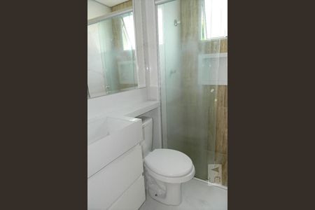 Banheiro de apartamento para alugar com 2 quartos, 50m² em Piratininga, Belo Horizonte
