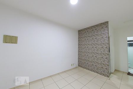 Sala de apartamento para alugar com 2 quartos, 48m² em Jardim Angélica, Guarulhos