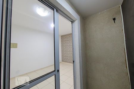 Sacada da Sala de apartamento para alugar com 2 quartos, 48m² em Jardim Angélica, Guarulhos