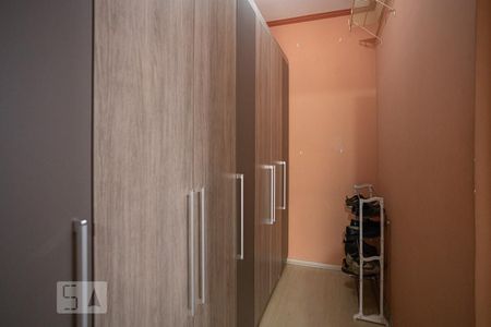 Suíte de casa à venda com 3 quartos, 213m² em Cipava, Osasco