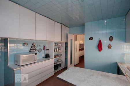 Casa à venda com 600m², 4 quartos e 8 vagasCozinha