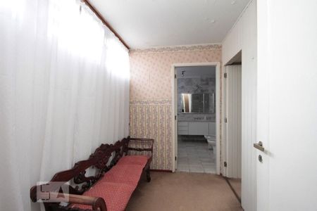 Casa à venda com 600m², 4 quartos e 8 vagasSuíte