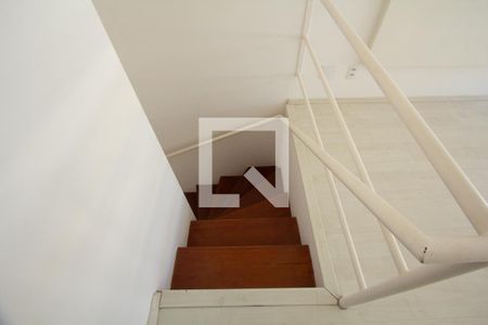 Apartamento para alugar com 45m², 1 quarto e 1 vagaEscada