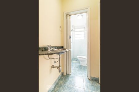 Apartamento à venda com 173m², 3 quartos e 1 vagaBanheiro social 2