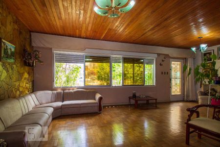 Casa à venda com 3 quartos, 200m² em Glória, Porto Alegre