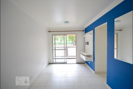 Sala de apartamento à venda com 3 quartos, 66m² em Jardim Santa Emília, São Paulo
