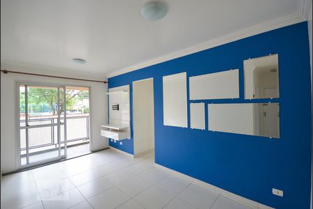 Sala de apartamento à venda com 3 quartos, 66m² em Jardim Santa Emília, São Paulo