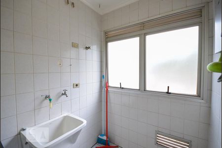 Apartamento à venda com 66m², 3 quartos e 1 vagaÁrea de Serviço