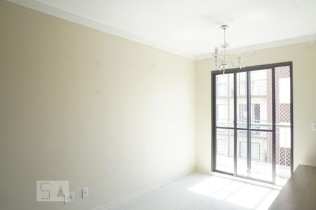 Sala de apartamento para alugar com 3 quartos, 55m² em Vila Araguaia, São Paulo