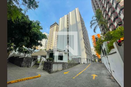 Apartamento à venda com 30m², 1 quarto e 1 vagaFachada