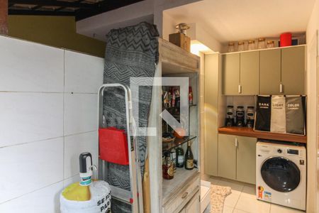 Casa de condomínio à venda com 122m², 3 quartos e 1 vagaÁrea de Serviço