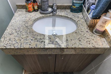 Casa de condomínio à venda com 122m², 3 quartos e 1 vagaSuíte 1 - Banheiro