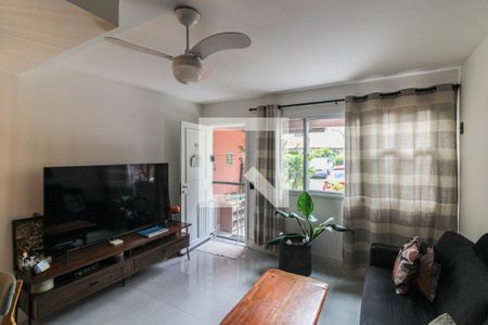 Casa de condomínio à venda com 122m², 3 quartos e 1 vagaSala