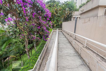 Apartamento à venda com 50m², 2 quartos e 1 vagaRampas de acesso