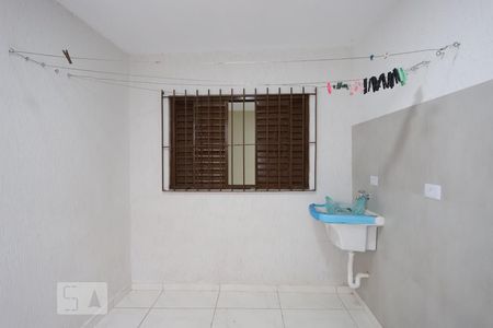 Casa para alugar com 60m², 2 quartos e sem vagaLavanderia