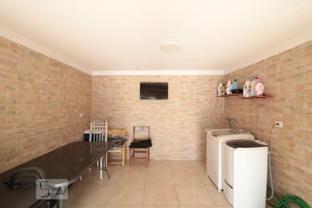 Casa à venda com 130m², 2 quartos e 1 vagaArea de Serviço