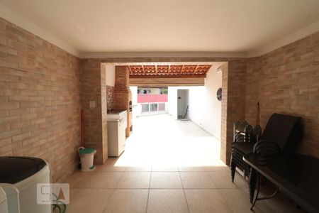 Casa à venda com 130m², 2 quartos e 1 vagaArea de Serviço