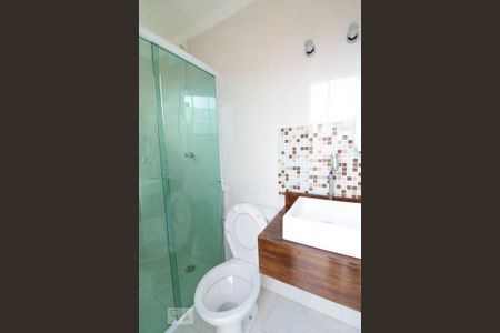 Casa à venda com 130m², 2 quartos e 1 vagaLavabo