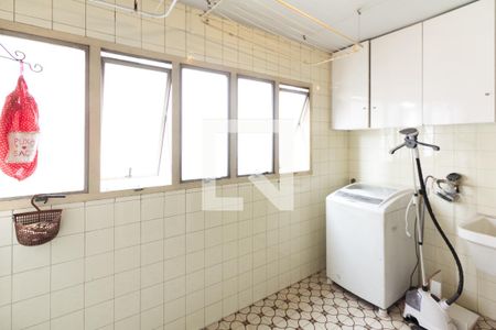 Apartamento para alugar com 110m², 3 quartos e 1 vagaÁrea de Serviço