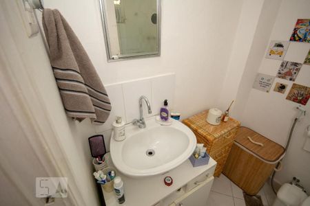 Apartamento à venda com 42m², 1 quarto e sem vagaBanheiro