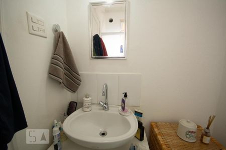 Apartamento à venda com 42m², 1 quarto e sem vagaBanheiro