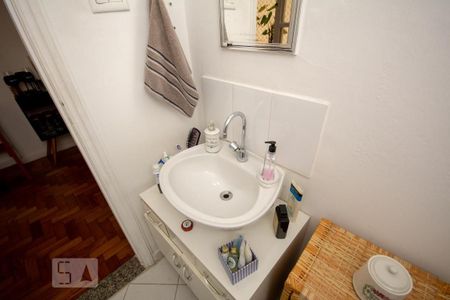 Apartamento à venda com 42m², 1 quarto e sem vagaBanheiro