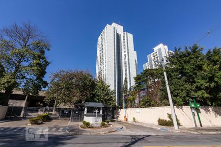 Apartamento para alugar com 60m², 2 quartos e 2 vagasFachada do Condomínio