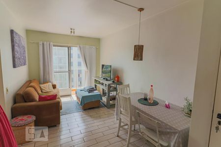 Apartamento para alugar com 60m², 2 quartos e 2 vagasSala