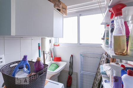 Apartamento à venda com 65m², 2 quartos e 1 vagaÁrea de Serviço