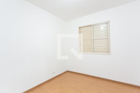 Quarto 1  de apartamento para alugar com 2 quartos, 56m² em Jardim Lucinda, São Paulo
